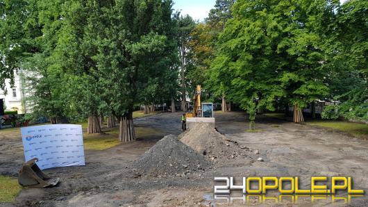 Zniknął plac zabaw przy MDK. W sierpniu pojawi się nowy, większy i lepszy