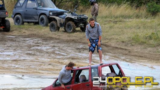 Na poligonie w Winowie trwa Hellowisko, czyli zlot miłośników off-roadu