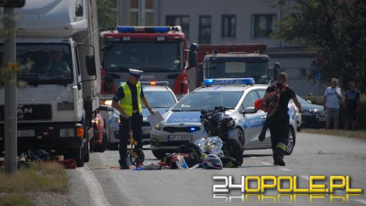 Motocyklista uderzył w ciężarówkę na Wrocławskiej.