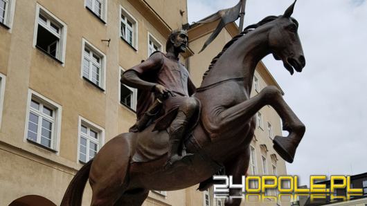 Pięć pomników miejskich w Opolu zostało wyposażonych w kody QR