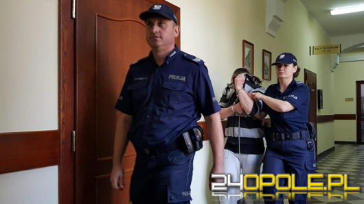 8 lat więzienia dla rodziców, którzy molestowali trójkę swoich dzieci