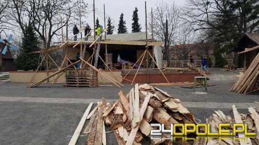 Ruszyła budowa żywej szopki przy parafii św. Józefa w Opolu-Szczepanowicach