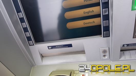 Uważajmy na QR kody na bankomatach