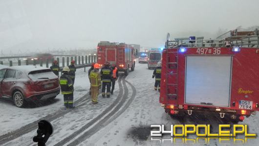 Niebezpiecznie na drogach. Zderzenie 3 aut na opolskim odcinku A4