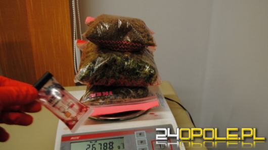 Blisko kilogram narkotyków w samochodzie 29-latka