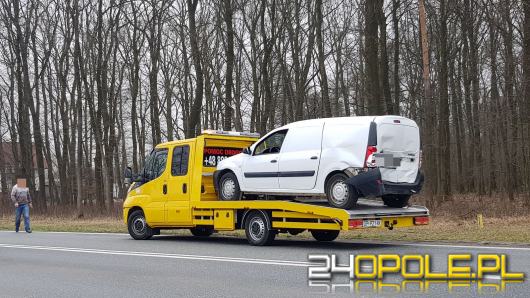 Zderzenie trzech pojazdów na DK 46