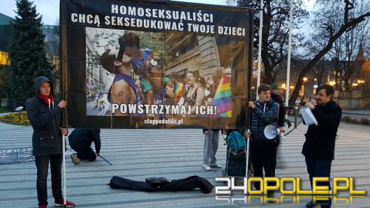 Dwie manifestacje w centrum miasta. Tęczowe Opole kontra Pro Prawo do życia 