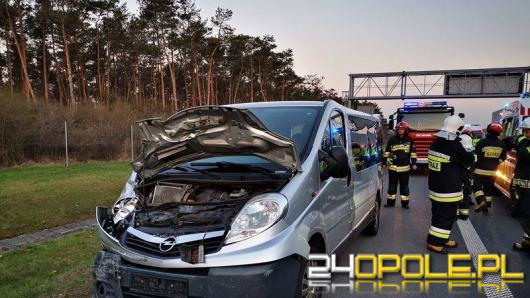 Zderzenie ciężarówki z busem na A4 w kierunku Katowic. 3 osoby ranne
