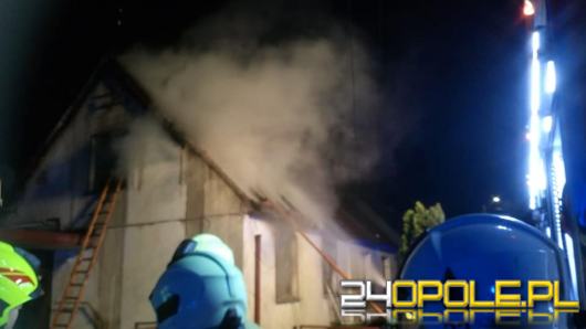 Pożar budynku jednorodzinnego w Opolu-Czarnowąsach. Jest ofiara śmiertelna