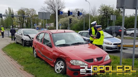 65-latek wymusił pierwszeństwo i doprowadził do zderzenia. 73-latka w szpitalu