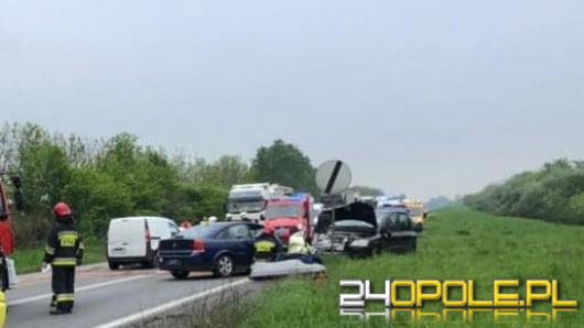 Zablokowana obwodnica Opola po zderzeniu trzech samochodów