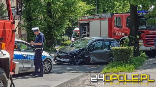 Kierujący Toyotą prowadził pod wpływem alkoholu i zderzył się z BMW