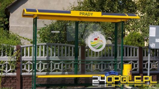 Mieszkańcy Prądów nie mają jak dojechać do Opola. Wiaty przystankowe wystawione na sprzedaż