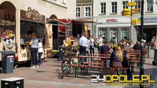 Kilkanaście food trucków na pożegnanie lata na rynku!