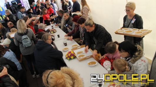W Światowym Dniu Ubogich mieszkańcy zasiedli do wspólnego stolu