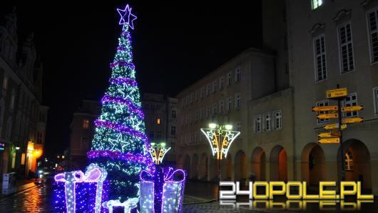 Opolski rynek pięknieje na święta