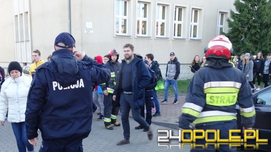 W szkole w Brzegu został podłożony ładunek wybuchowy. Na szczęście to tylko ćwiczenia