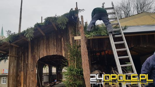 W Opolu-Szczepanowicach trwa budowa Szopki Bożonarodzeniowej