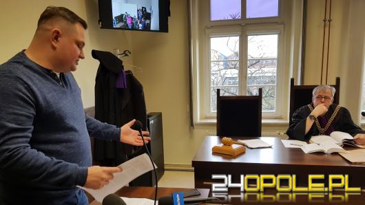 Działacze Pro Prawo do Życia znów przed sądem. Prokuratura w roli obrońcy?