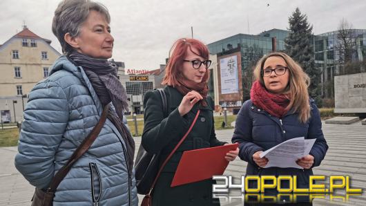 Lewica zbiera podpisy pod uchwałą zakazującą eksponowania drastycznych treści w Opolu