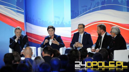 Premier zamyka wszystkie polskie szkoły na 2 tygodnie