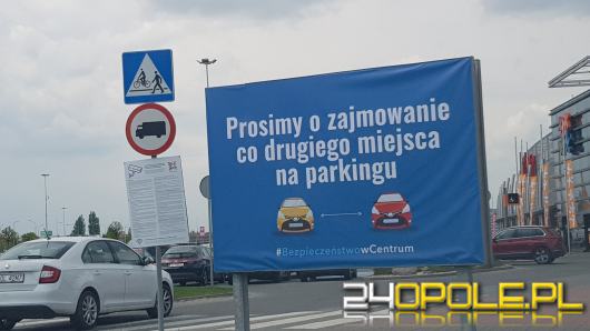 Opolanie wrócili do "nowej normalności". Swoje drzwi otworzyły galerie handlowe