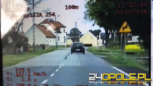 Blisko 130 km/h przy obowiązującej "pięćdziesiątce" - kolejny kierowca stracił prawo jazdy