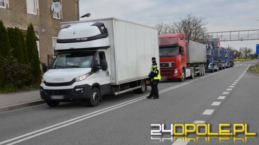 Pijany kierowca busa wpadł przy kontroli na wadze