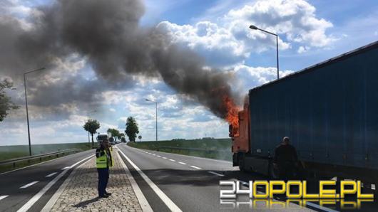 Pożar samochodu ciężarowego w Kuniowie