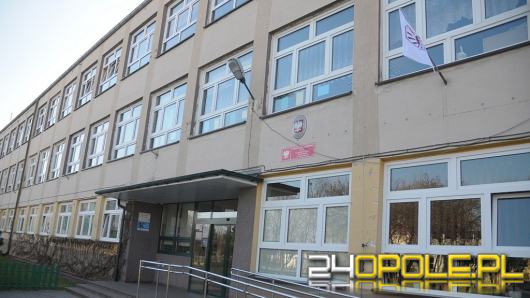 MEN informuje: Od września wracamy do nauczania stacjonarnego