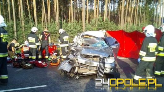 Wypadek na A4 na wysokości miejscowości Ochodze. Ciężko ranne dzieci, nie żyje kobieta