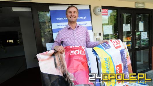 Z banerów zrobią torby i legowiska. Talentownia przyjmie każdą ilość "śmieci" powyborczych