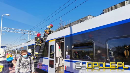 Pożar w pociągu intercity na stacji w Pludrach. Ewakuowano podróżnych