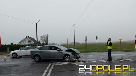 Zderzenie dwóch pojazdów na DK45 w Mechnicy