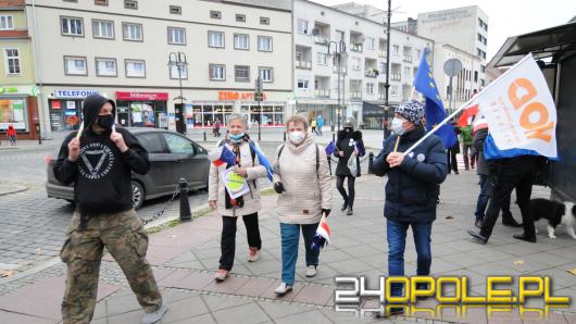 Spacer przeciwko wyprowadzaniu Polski z UE przeszedł przez Opole