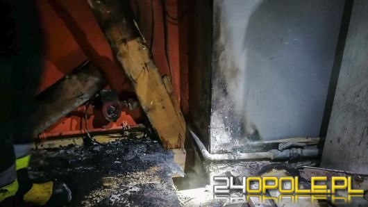 Pożar mieszkania w Dobrodzieniu. 