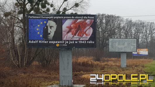 Baner porównujący aborcję do działań Hitlera stanął w Opolu