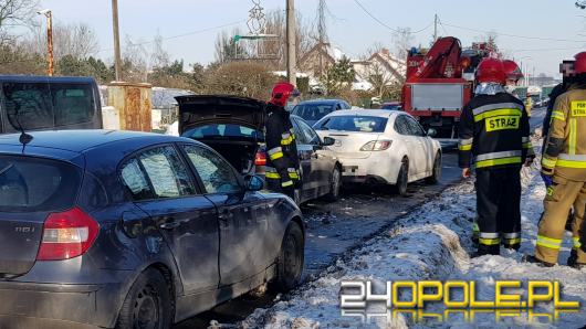 Trzy samochody osobowe zderzyły się na ulicy Częstochowskiej w Opolu