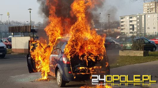 Pożar samochodu na ulicy Kieleckiej w Opolu