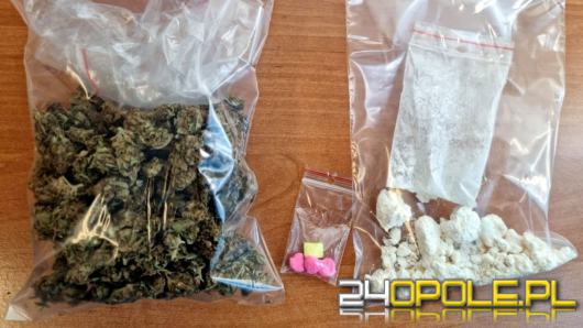 Amfetamina, marihuana oraz tabletki ekstazy w mieszkaniu 38-latki