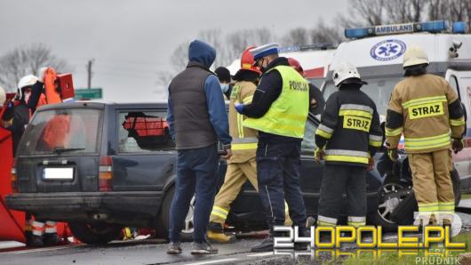 Tragiczny wypadek pod Prudnikiem. W wypadku zginęła kobieta w ciąży