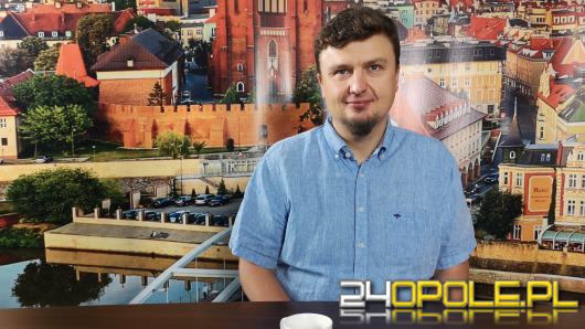 Dr Błażej Choroś - w polityce mamy sezon lekko ogórkowy