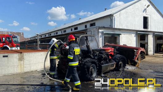 Pożar maszyny rolniczej w powiecie kędzierzyńsko-kozielskim