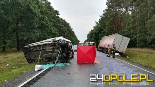 Policja przegapiła zwłoki ofiary wypadku. Są konsekwencje