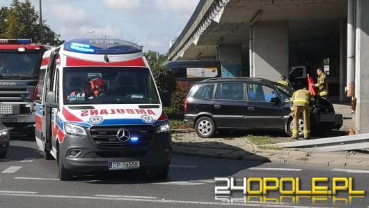 Śmiertelny wypadek na rondzie w Opolu. Nie żyje 70-letni kierowca