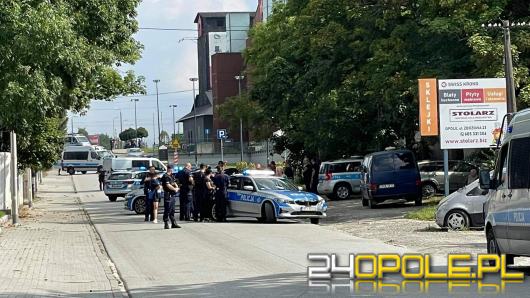 Policyjna obława na ulicy Kępskiej w Opolu