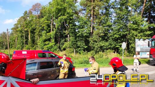 Tragiczne sceny na skrzyżowaniu w Starym Oleśnie. Nie udało się uratować kierowcy
