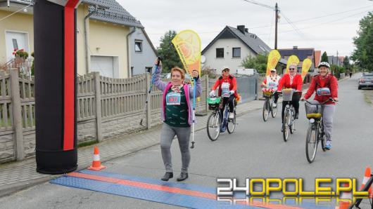 Jesienna pogoda nie zniechęciła do aktywności. W Komprachcicach biegły całe rodziny