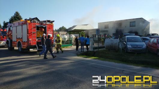 Strażacy interweniowali w Bogacicy. Palił się garaż i auto