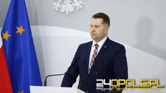 Są bardzo podatni na manipulacje". Minister Czarnek nauczy historii po nowemu